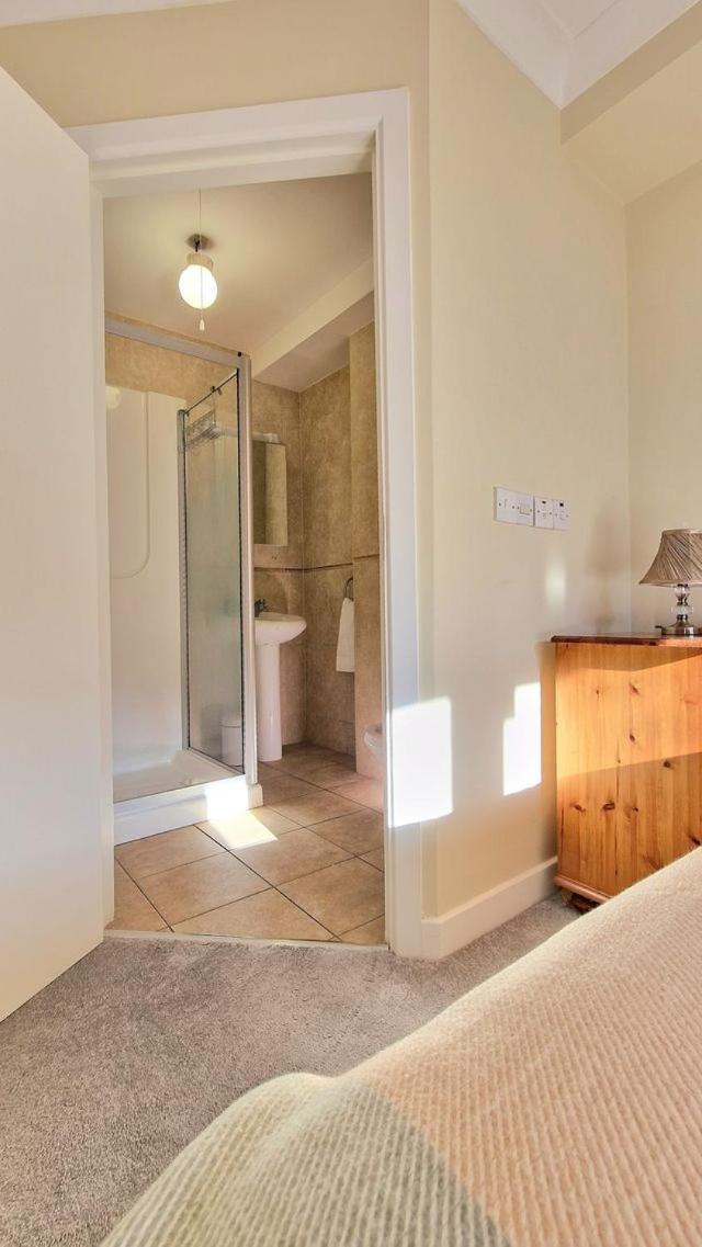 Cosy Two Bedroom Apartment Galway Extérieur photo