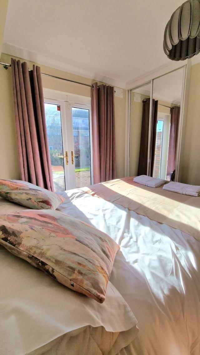 Cosy Two Bedroom Apartment Galway Extérieur photo